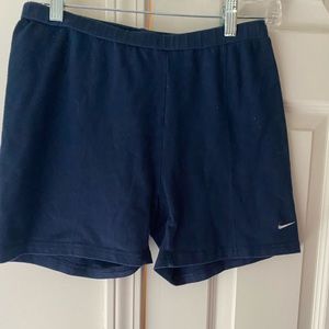 Nike athletic shorts navy blue size M good condition